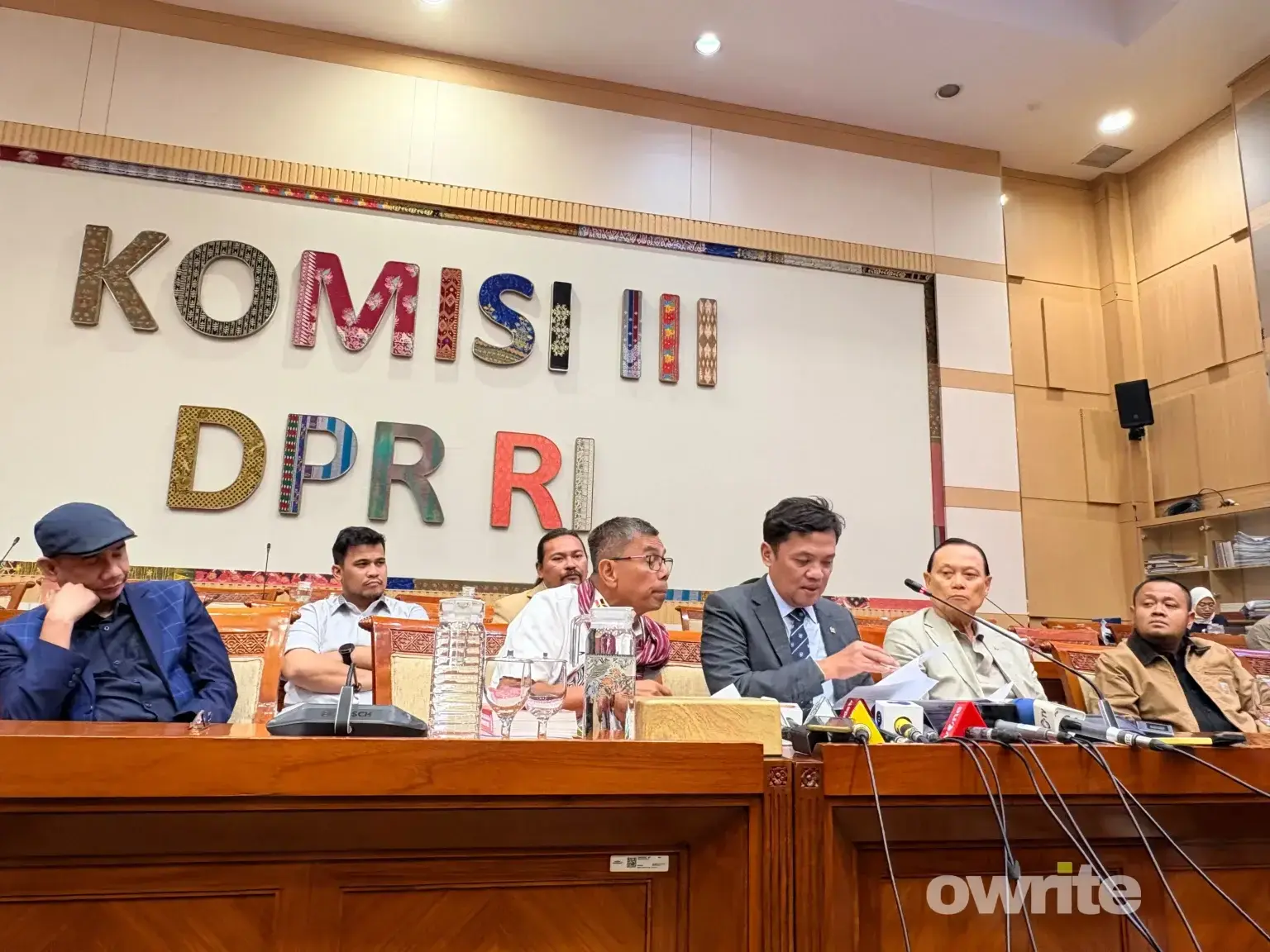 Ketua Komisi III DPR RI Habiburokhman membahas RUU Perampasan Aset. (Sumber: Owrite/Rika Pangesti)