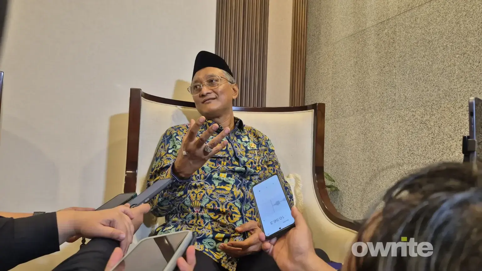 Menteri PU Dody Hanggodo saat dijumpai Wartawan di Kantornya. (Sumber: Owrite/Nantania Longdong)