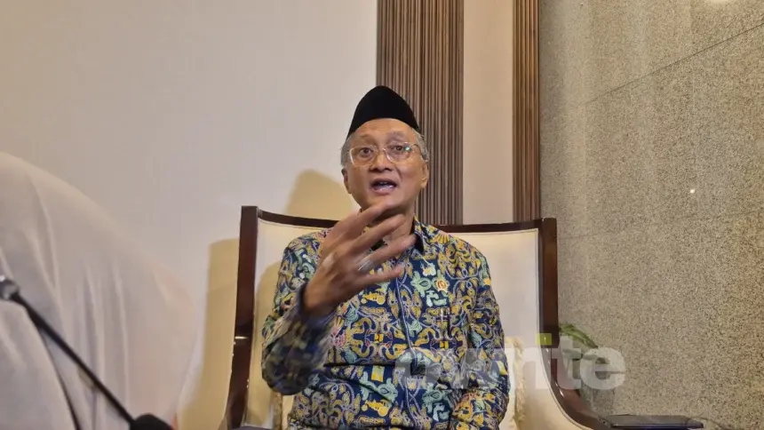 Menteri PU Dody Hanggodo di Kantornya. (Sumber: Owrite/Natania Longdong)
