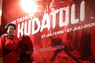Ketum PDIP Megawati Soekarnoputri saat pembukaan pameran peringatan Kuda Tuli di Taman Ismail Marzuki, Jakarta, Selasa, 21 Juli 2026.