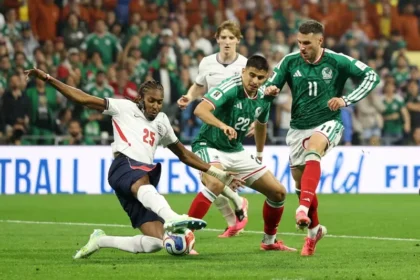 Pertandingan antara Inggris melawan Meksiko pada peda babak 16 besar Piala Dunia 2026