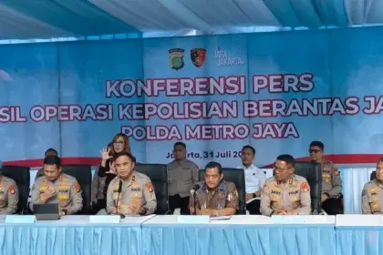 Konferensi pers hasil Operasi Brantas Jaya Polda Metro Jaya, 31 Juli 2026.