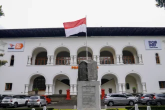 Halaman Depan Gedung Kantor Pos Indonesia. (Sumber: Pos Indonesia)