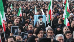 Iran gelar pemakaman mantan pemimpin tertinggi Ali Khamenei dengan jutaan pelayat hadir.