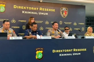 Polda Metro Jaya update kondisi psikologis tiga karyawan toko percetakan yang disekap di daerah Senen, Jakarta Pusat.