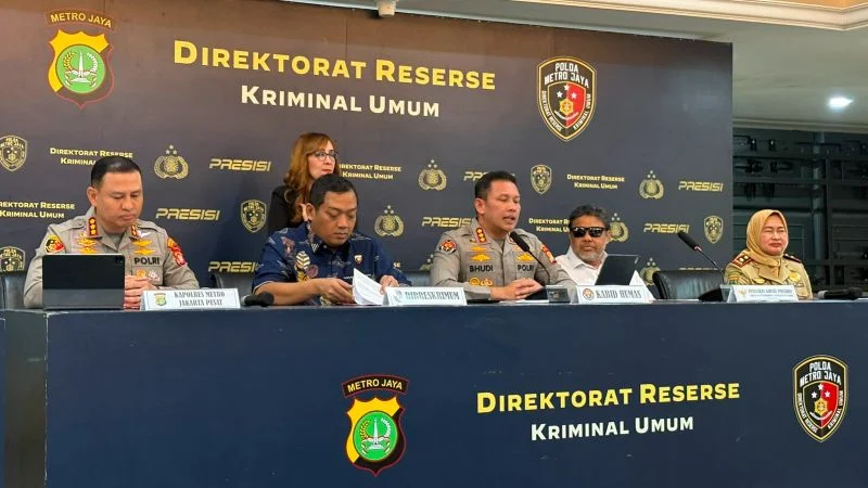 Polda Metro Jaya update kondisi psikologis tiga karyawan toko percetakan yang disekap di daerah Senen, Jakarta Pusat.