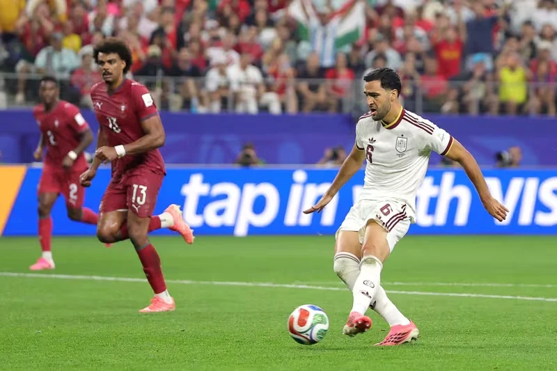 Mikel Merino pemain Arsenal yang menjadi pahlawan untuk Spanyol di Piala Dunia 2026