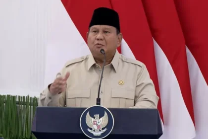Presiden RI Prabowo Subianto saat groundbreaking Proyek LNG Abadi Masela di Kabupaten Kepulauan Tanimbar, Maluku.