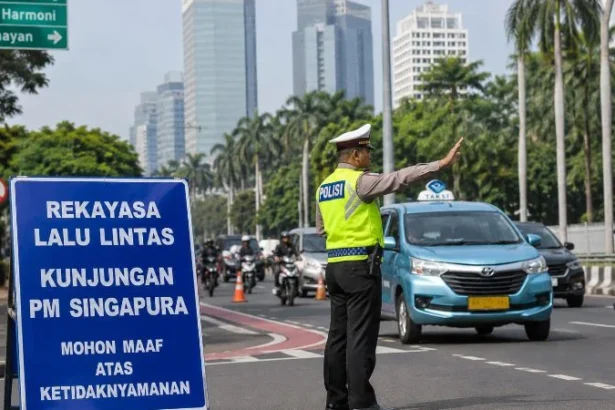 Rekayasa lalu lintas karena kunjungan kenegaraan.
