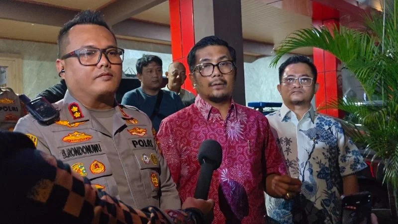 Perseteruan antara petugas satpam bernama Fiktor Harefa (27) dengan seorang sopir mobil Toyota Alphard berujung damai.