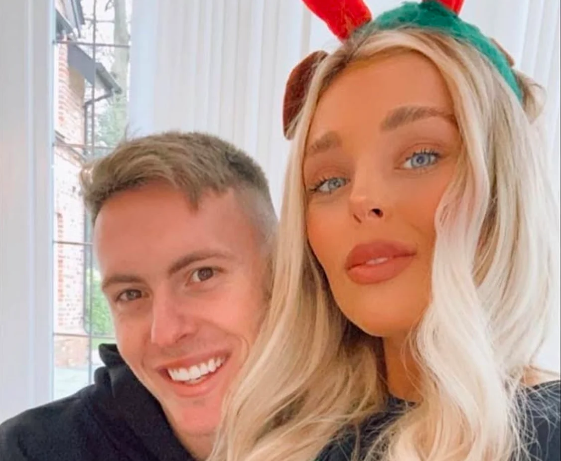 Dean Henderson dan Millie Henderson