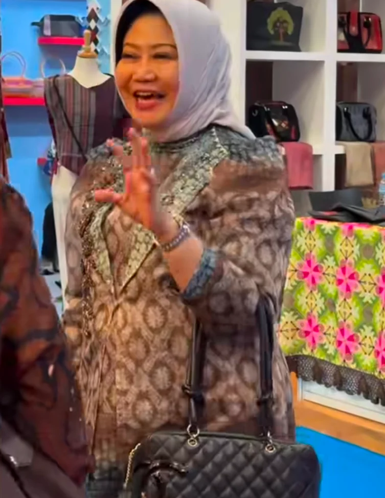 Istri Menteri Pekerjaan Umum (PU) Irma Hermawati