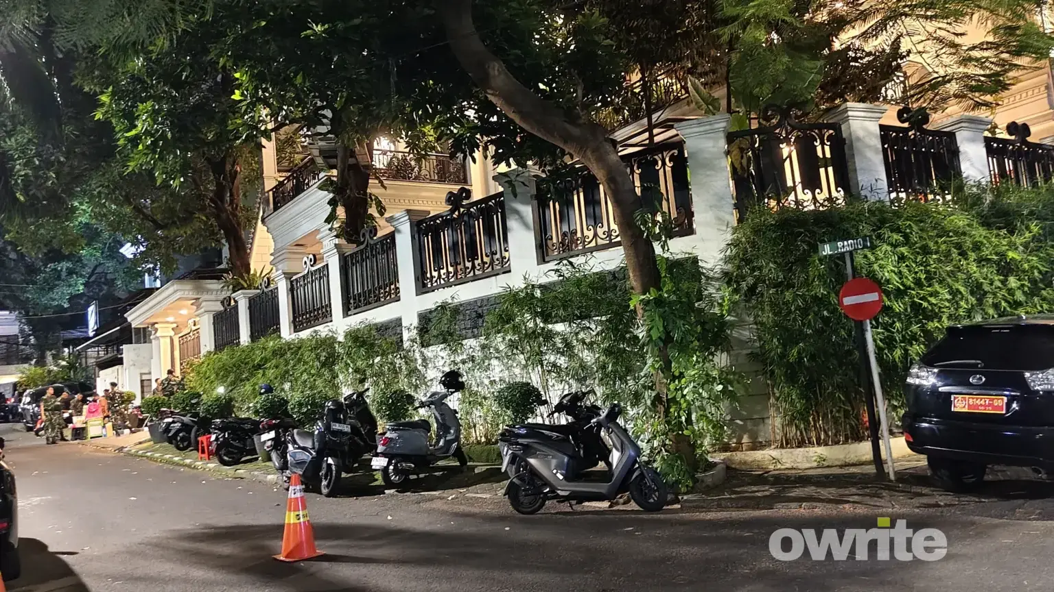 Suasana rumah Jampidsus Kejagung Febrie Adriansyah di Jalan Radio I, Kebayoran Baru Jakarta Selatan, 8 Juli 2026.