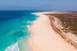 Panorama wisata pantai di Tanjung Verde.