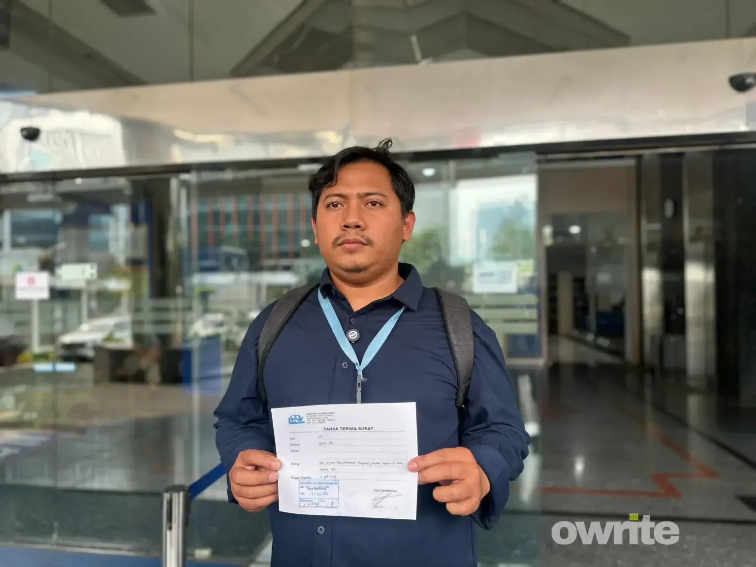 Divisi Hukum Investigasi Indonesia Corruption Watch (ICW) Azhim.