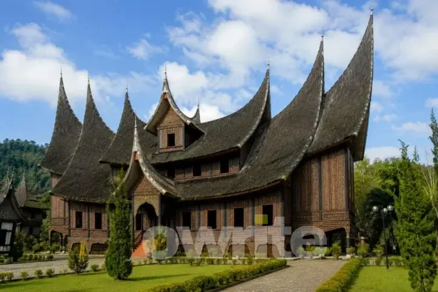 Rumah adat Sumatera Barat, Rumah Gading.
