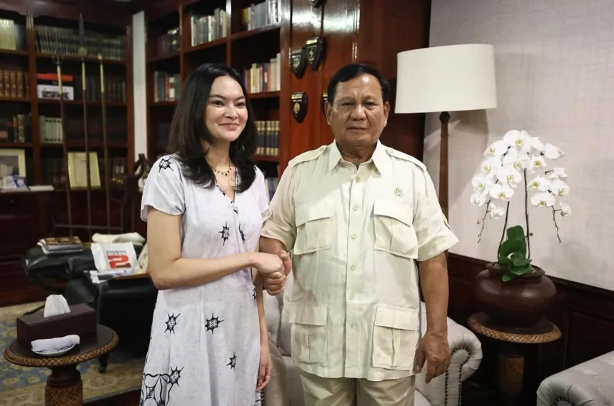 Presiden Prabowo Subianto dan Tenaga Ahli KSP Ulta Leverai Nababan.