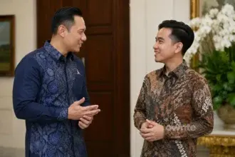 Wapres Gibran Rakabuming Raka bersama Ketua Umum Partai Demokrat, Agus Harimurti Yudhoyono (AHY)