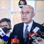Wakil Menteri Luar Negeri Arrmanatha Nasir di Kompleks Parlemen, Senayan, Jakarta, 16 Juli 2026.