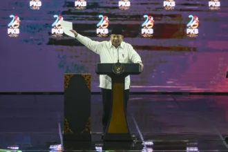 Presiden Prabowo Subianto memberikan pidato saat menghadiri peringatan Harlah ke-28 PKB di Jakarta