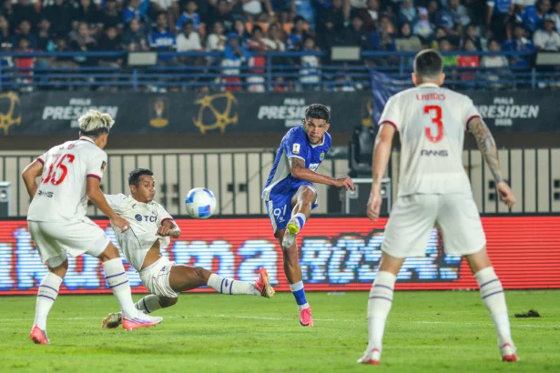 Pelatih Persib Bandung, Igor Tolic, mengaku puas dengan performa anak asuhnya setelah meraih kemenangan 1-0 atas Arema FC pada laga perdana Grup A Piala Presiden 2026 di Stadion Si Jalak Harupat, Sabtu 25 Juli 2026.