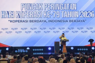 Presiden Prabowo Subianto menyampaikan sambutannya saat puncak peringatan Hari Koperasi Nasional ke-79 di Indonesia Arena, Gelora Bung Karno, Jakarta, Minggu (12/7/2026).
