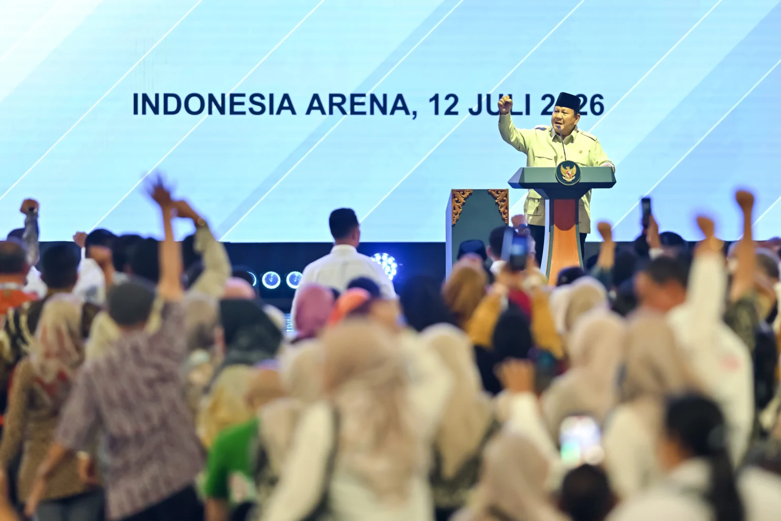 Presiden Prabowo Subianto menyampaikan sambutannya saat puncak peringatan Hari Koperasi Nasional ke-79 di Indonesia Arena, Gelora Bung Karno, Jakarta