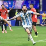 Lionel Messi selebrasi usai cetak gol ke gawang Mesir di babak 16 besar Piala Dunia 2026.