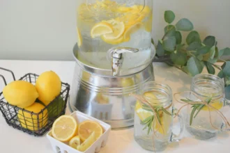 Infused water (unsplash Mariah Hewines)