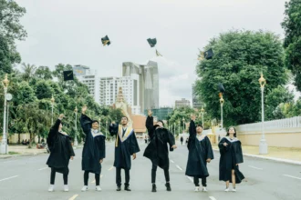 Ilustrasi para sarjana