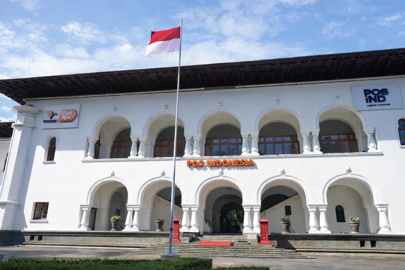 Gedung kantor Pos Indonesia. (Sumber: Pos Indonesia)