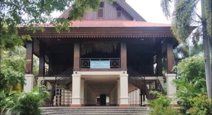 Rumah Adat Gorontalo