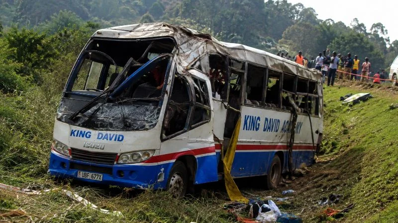 Ilustrasi kecelakaan bus. (Foto: AI).