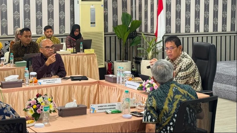 Menteri Keuangan Purbaya Yudhi Sadewa memonitor sejumlah program prioritas Presiden Prabowo Subianto.