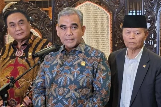 Ketua MPR Ahmad Muzani usai rapat gabungan MPR di Kompleks Parlemen, Senayan, Jakarta, Rabu, 5 Agustus 2026.