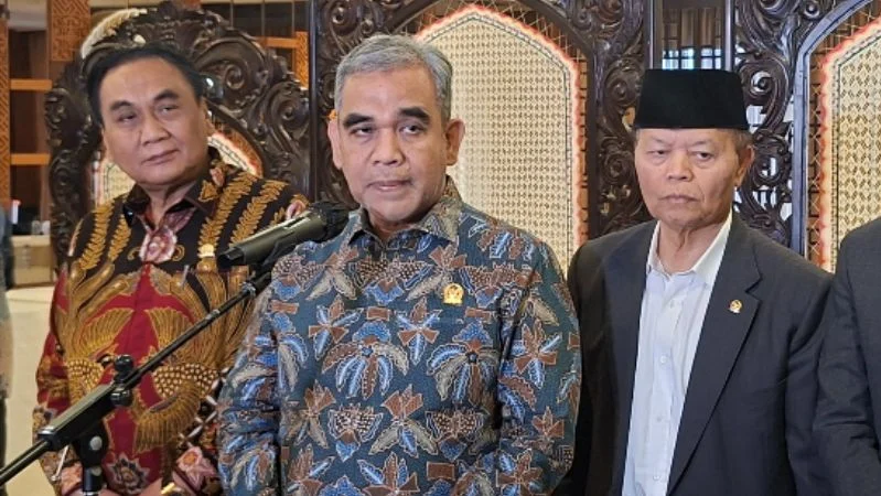 Ketua MPR Ahmad Muzani usai rapat gabungan MPR di Kompleks Parlemen, Senayan, Jakarta, Rabu, 5 Agustus 2026.