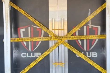 Bareskrim Polri menyegel THM HH Club Planet 3.0 Pub dan KTV di Batam, yang diduga terlibat kasus narkoba.