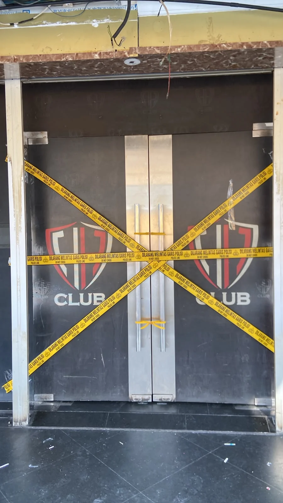 Bareskrim Polri menyegel THM HH Club Planet 3.0 Pub dan KTV di Batam, yang diduga terlibat kasus narkoba.