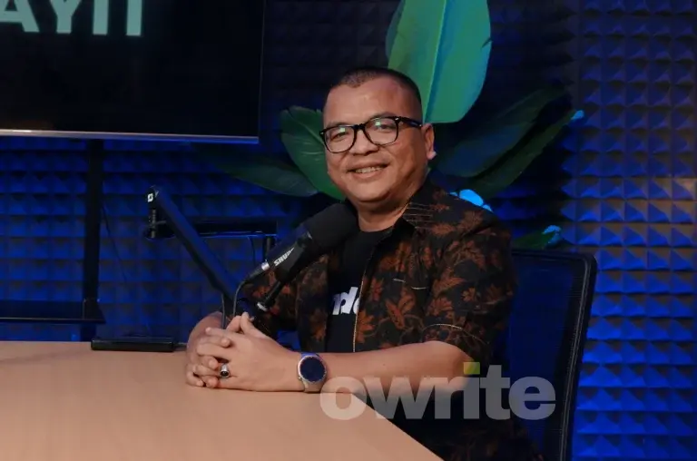 Denny Indrayana, Pakar Hukum Tata Negara