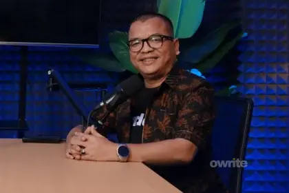 Denny Indrayana, Pakar Hukum Tata Negara