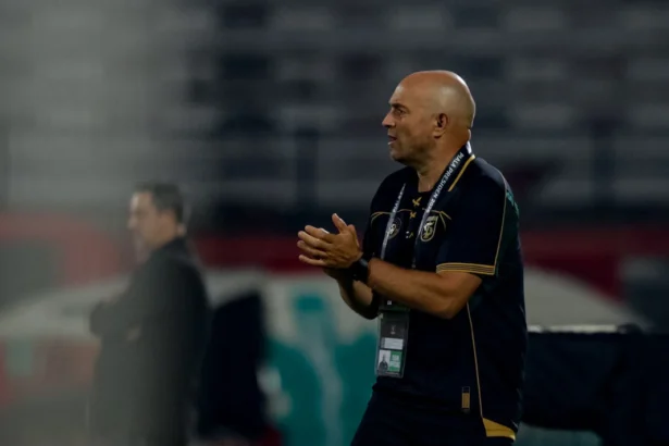 Pelatih Persebaya Surabaya, Bernardo Tavares