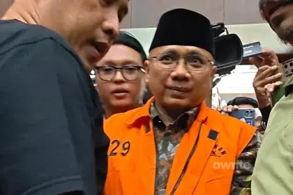 Eks Menag Yaqut Cholil Qoumas jelang sidang perdana di PN Tipikor Jakarta Selatan, 11 Agustus 2026.