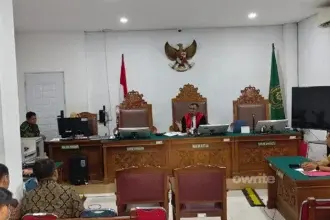 Kubu eks Jampidsus Febrie Adriansyah menggugat Kejagung mempersoalkan status hukum tersangka dugaan korupsi dan pencucian uang, di PN Jakarta Selatan, 19 Agustus 2026.