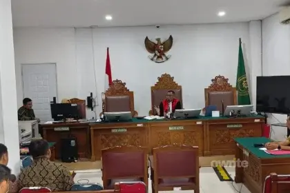 Kubu eks Jampidsus Febrie Adriansyah menggugat Kejagung mempersoalkan status hukum tersangka dugaan korupsi dan pencucian uang, di PN Jakarta Selatan, 19 Agustus 2026.