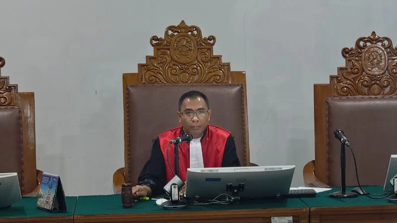 Hakim tunggal Richard Edwin Basoeki dalam praperadilan yang diajukan eks Jampidsus Febrie Adriansyah.