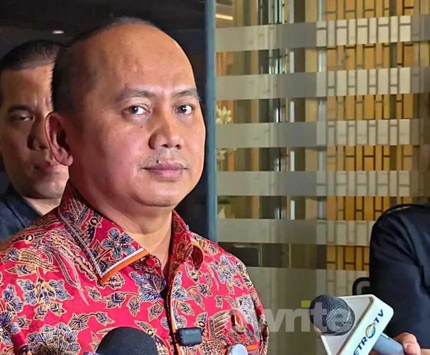 Kapuspenkum Kejagung Anang Supriatna memberikan keterangan pemeriksaan dugaan korupsi eks Jampidsus Febrie Adriansyah. (Sumber: Owrite/Rahmat Baihaqi)