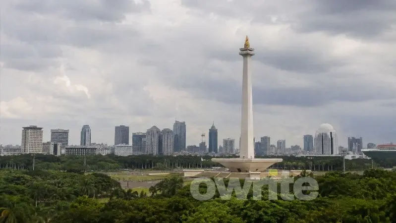 Ilustrasi cuaca berawan di Jakarta.