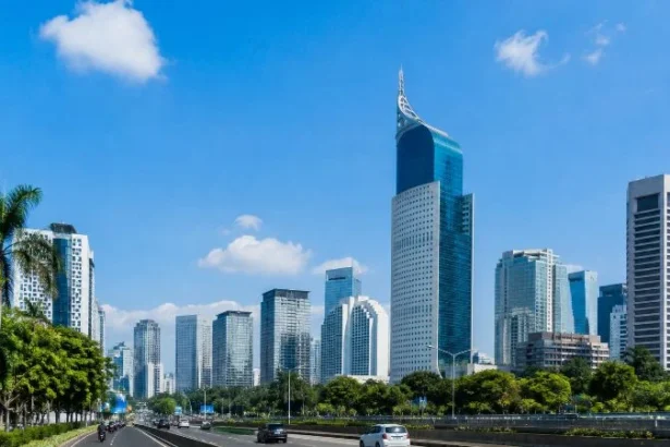 Ilustrasi cuaca Jakarta cerah.