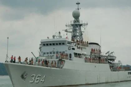 KRI Ki Hajar Dewantara-364