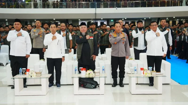 Kapolri Jenderal Listyo Sigit Prabowo menghadiri Silaturahmi Kapolri bersama Garda Satya NKRI.